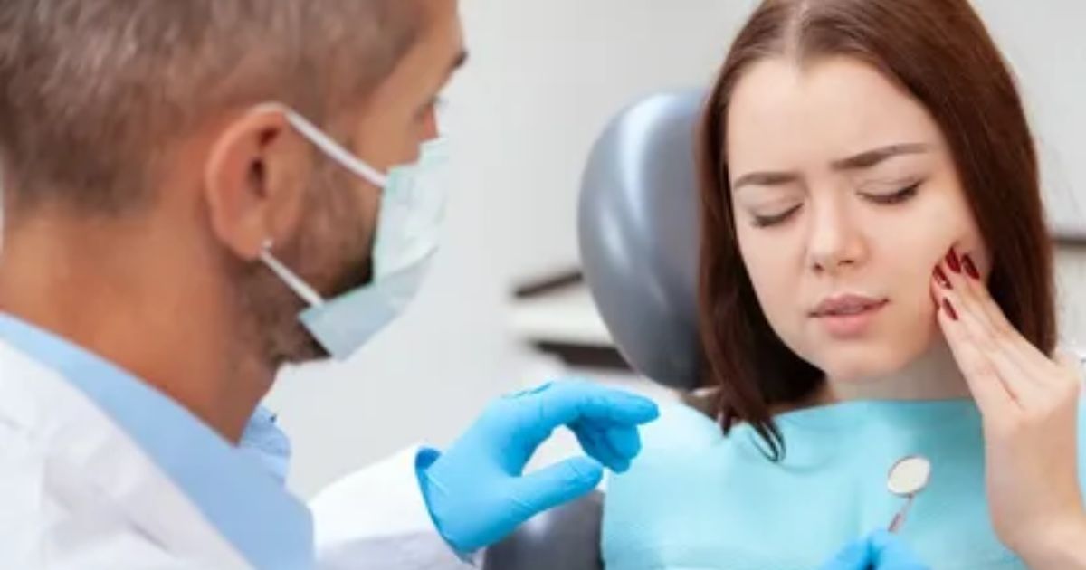 How is an Emergency Dentist Different than a Regular Dentist?